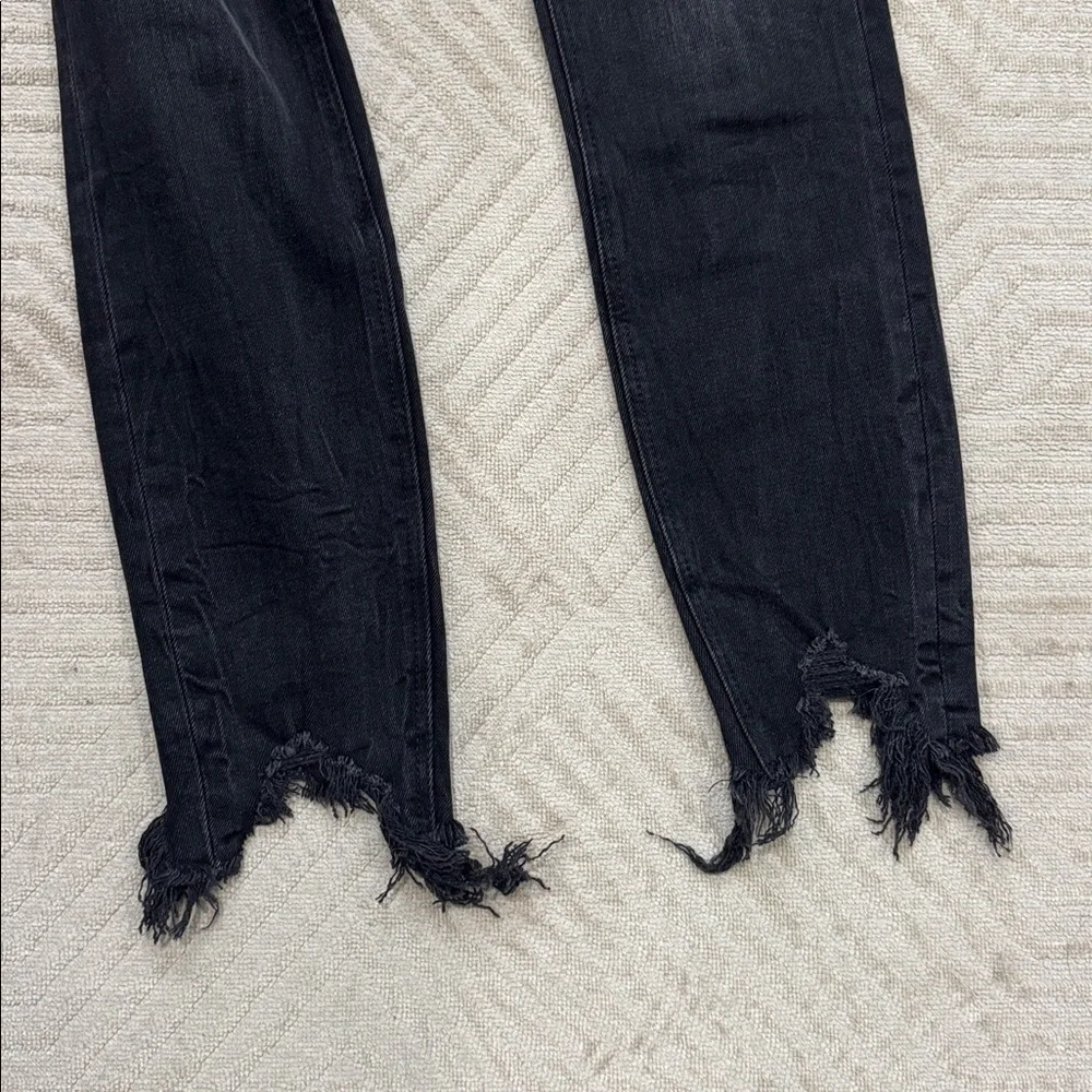 Zara Black Distressed Skinny Jeans worn once size 2